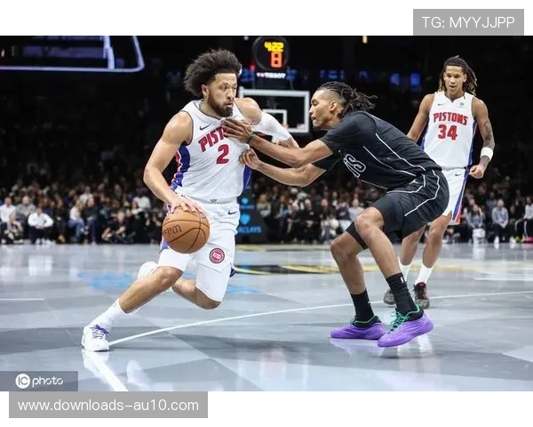 坎宁安助攻盘活活塞，团队篮球成赢球关键