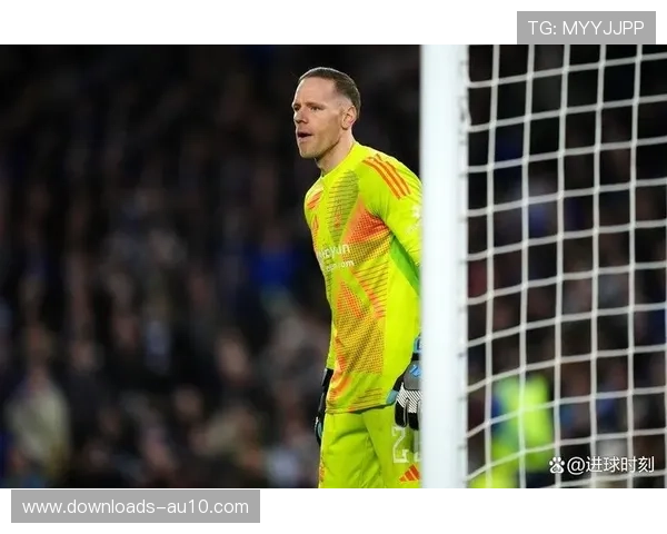 斯特拉斯堡门将训练中受伤,二门将临危受命 斯特拉斯堡门将训练中受伤,二门将临危受命